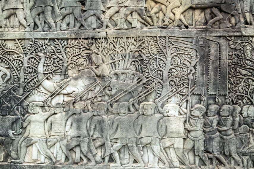 Carvings-at-Angkor-Wat-via-123rf-com-2.jpg