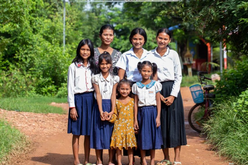 a-cambodian-mother-and-her-six-daughters-of-different-ages.jpg