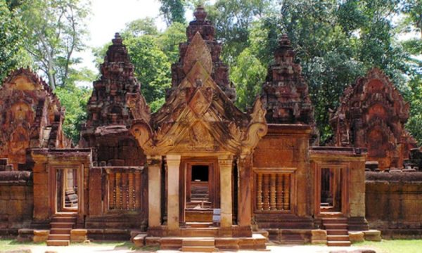 banteay-srei-2.jpg